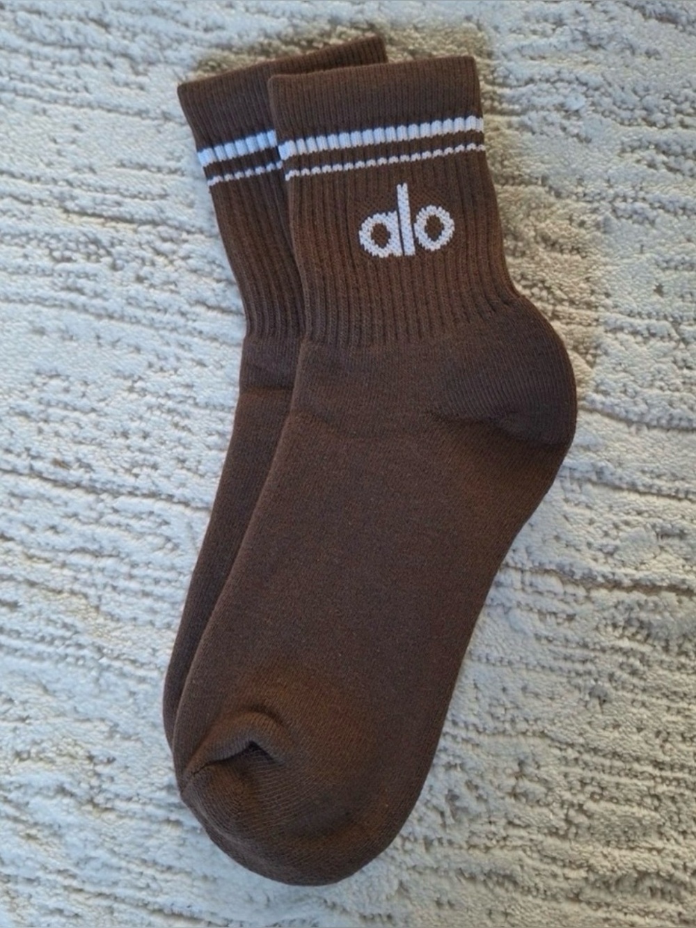 Alo Throwback socks 1 pair brand new